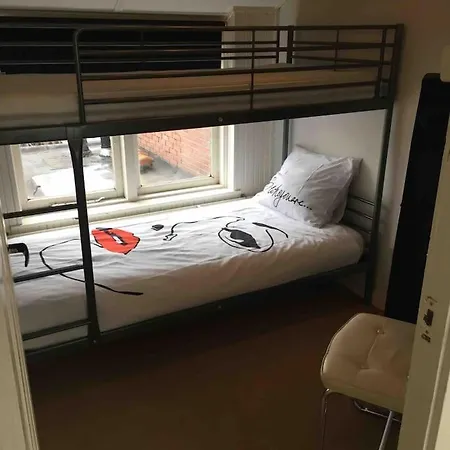 Sion House With Garden In The Center Close To The Sea And Amsterdam Nyaraló