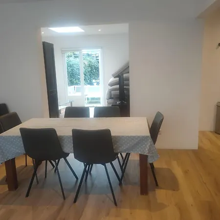 Sion House With Garden In The Center Close To The Sea And Amsterdam בברוויק